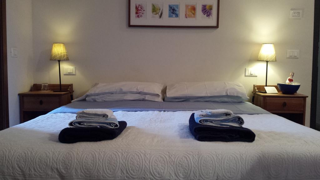 Locanda Del Sole Nero San Terenzo Chambre photo